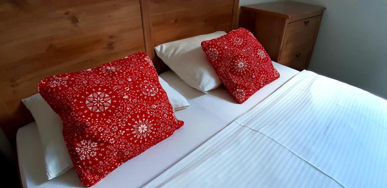 Vila Fenix B&B Ruzomberok Eksteriør bilde