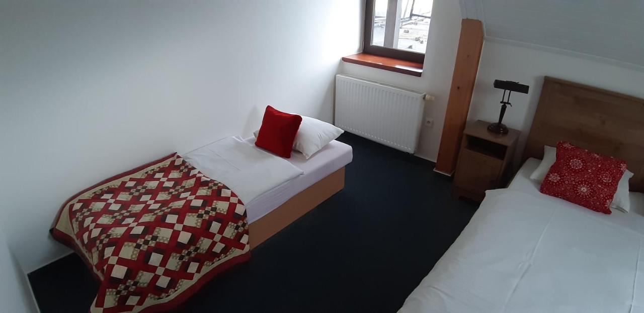 Vila Fenix B&B Ruzomberok Eksteriør bilde