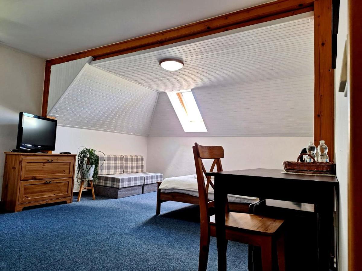 Vila Fenix B&B Ruzomberok Eksteriør bilde