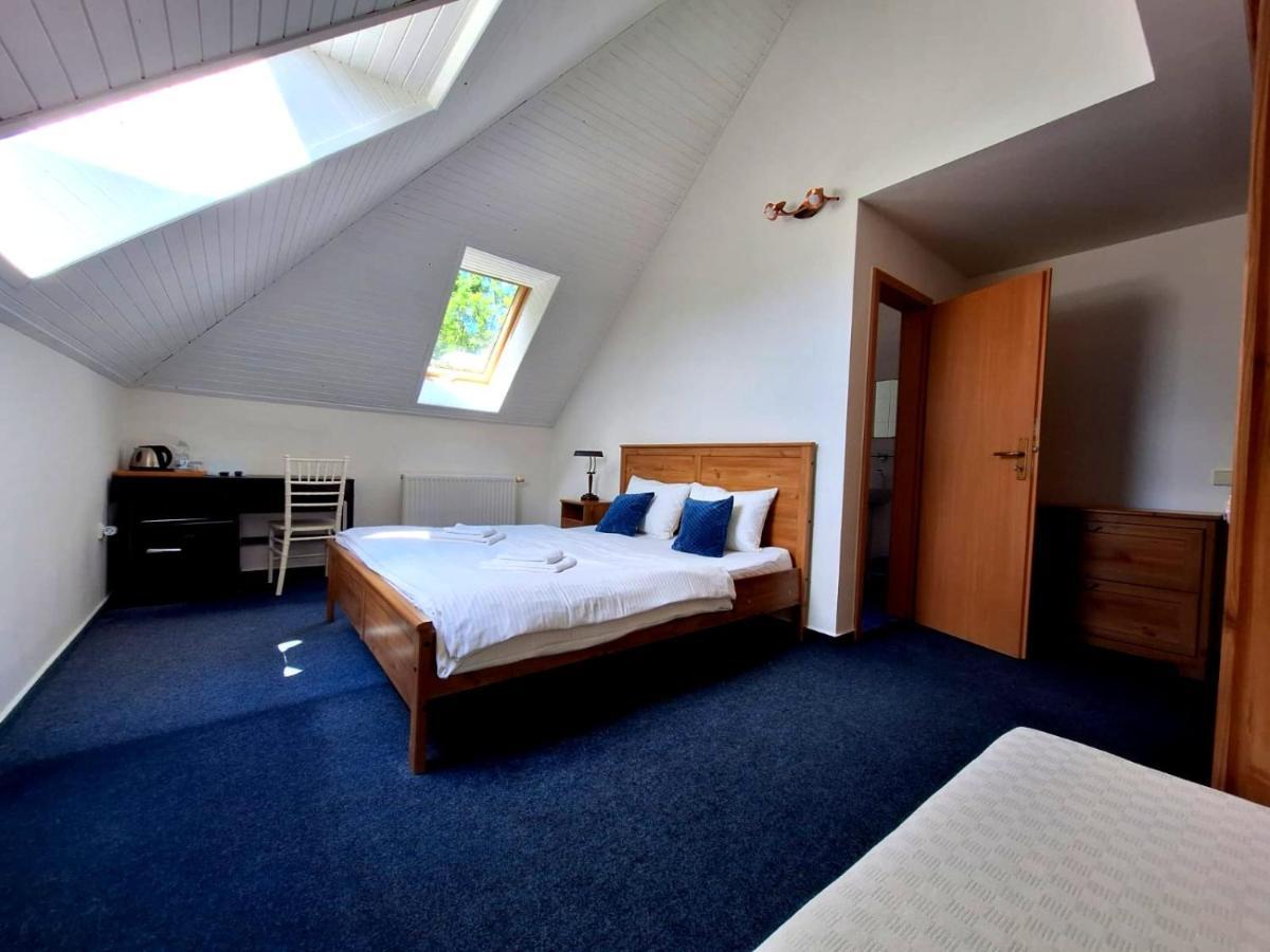 Vila Fenix B&B Ruzomberok Eksteriør bilde