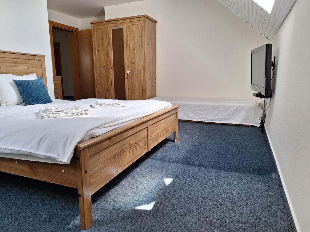 Vila Fenix B&B Ruzomberok Eksteriør bilde